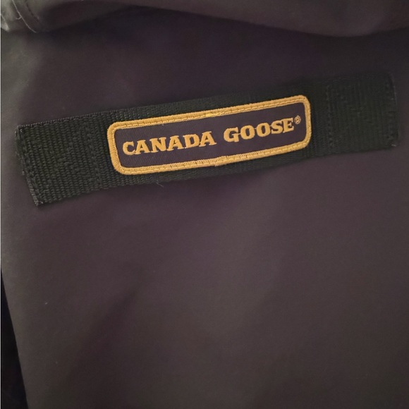 Canada Goose Men's Black Parka - Picture 6 of 9